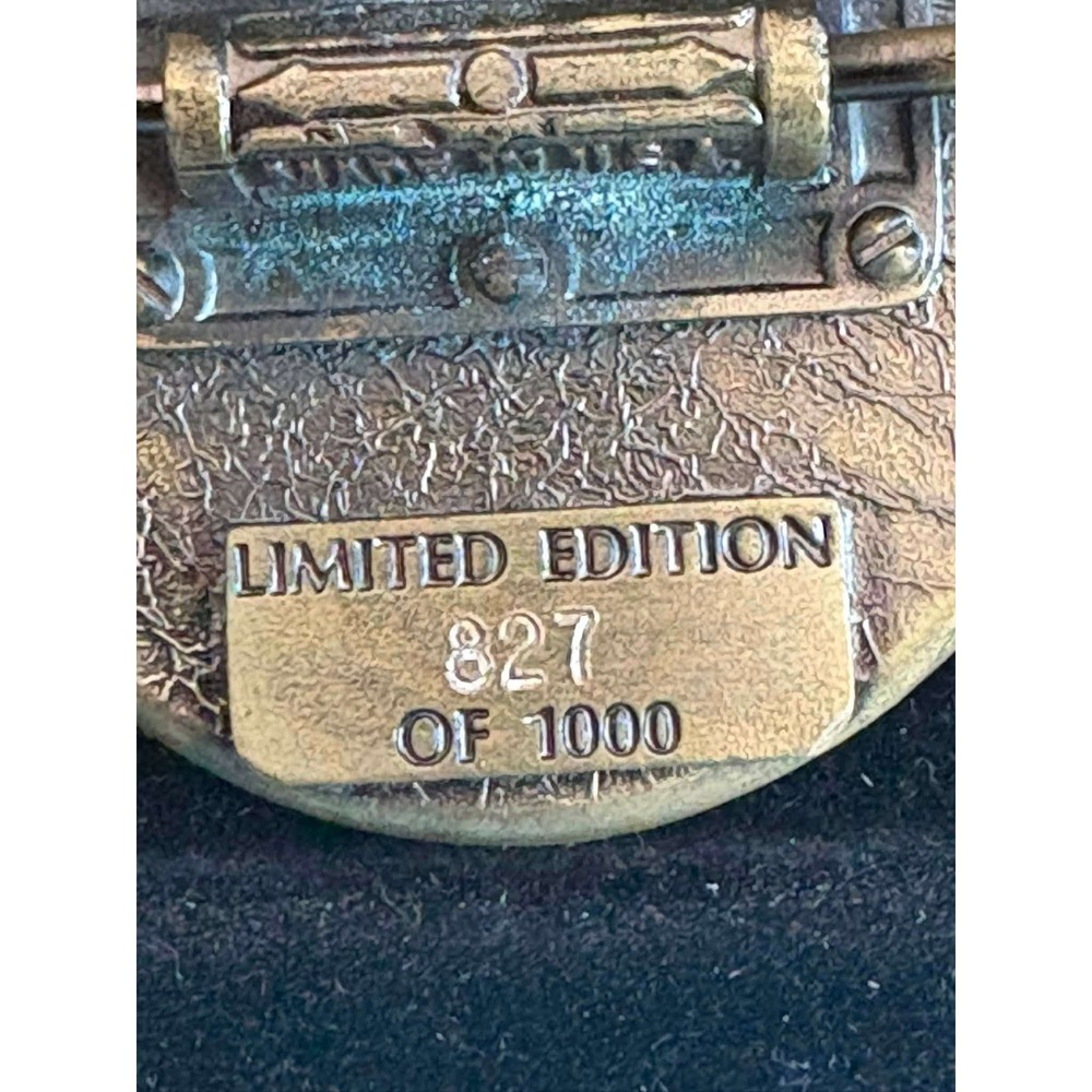 Vintage Friends University 1984 Wichita Belt Buckle Limited Edition 827/1000 - Picture 4 of 4